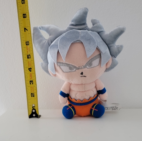 Goku Ultra Instinct Dragon Ball Super Plushie - Picture 7 of 7